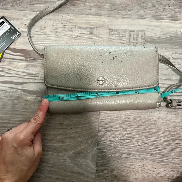 Authentic Tory Burch Elegant Gray Crossbody Bag Wallet Crossbody Clutch Grey Sil - Picture 4 of 4